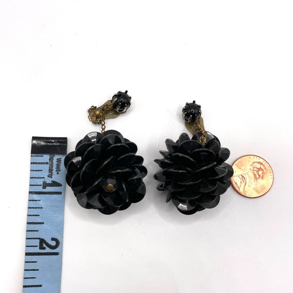 Vintage Black Sequin Pinecone Like Drop Dangle Clip on Earrings - Picture 2 of 7